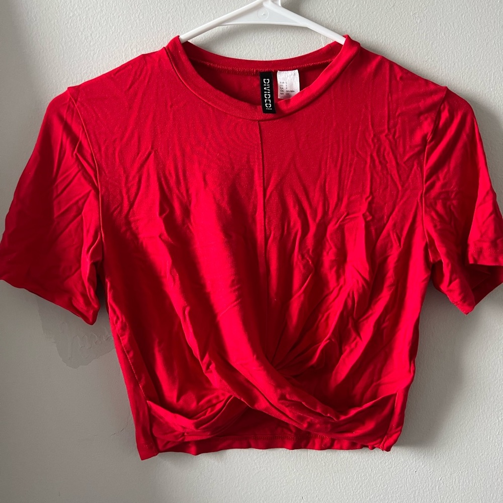 H&M DIVIDED Red Crop Top T-Shirt